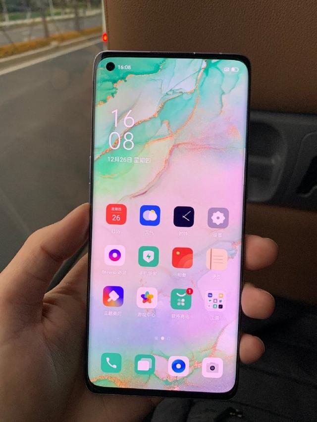 opporeno3系列90hz曲面屏受众关注