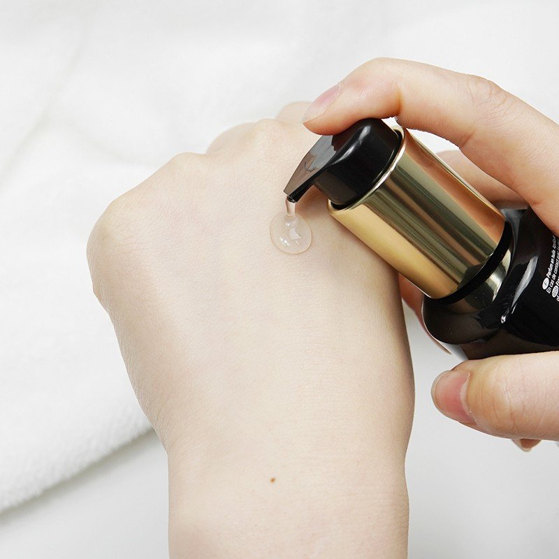 卡诗(KERASTASE)黑钻凝时香氛修护油 免洗滋养柔顺 化妆品鱼子酱护发精油 100ml