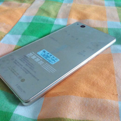 努比亚(nubia) Z9 Max精英版(NX518J) 金色 3+