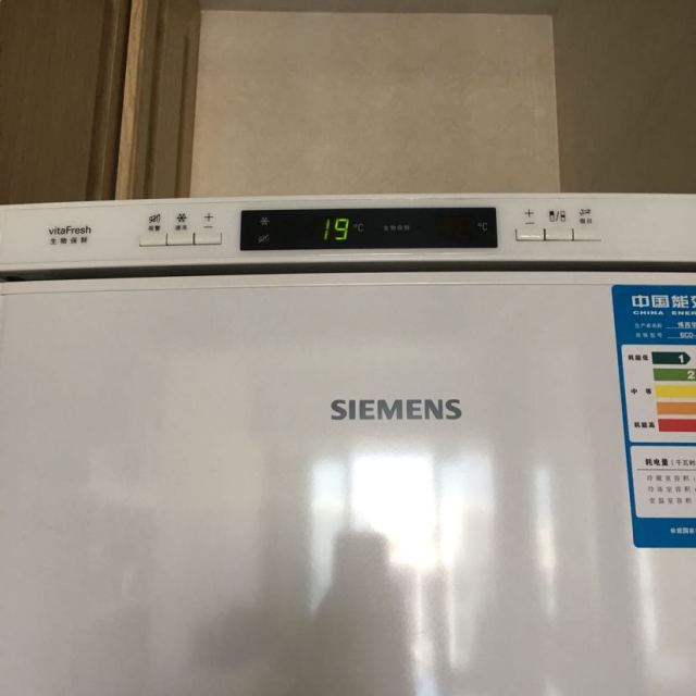 > 西门子(siemens) bcd-218(kk22f0012w) 218升 三门冰箱(白色)商品