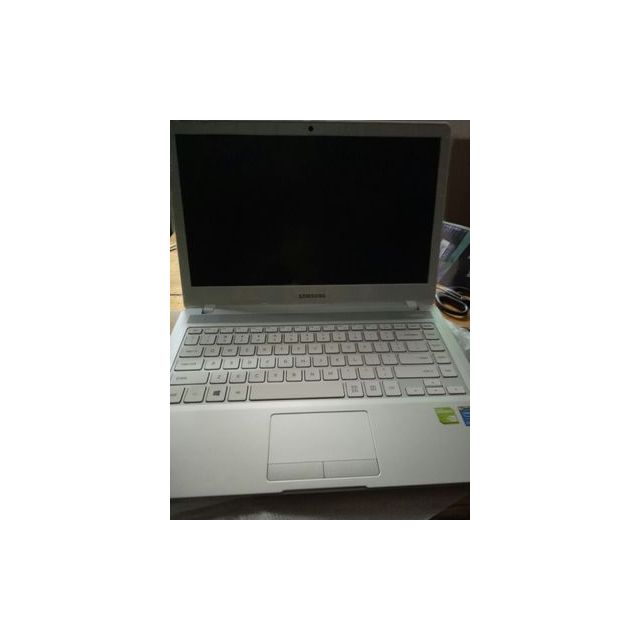 三星(samsung)500r4k-x07 14英寸轻薄笔记本 i7-5500u