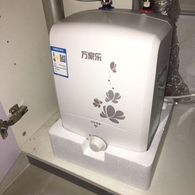 > 万家乐电热水器小厨宝d6-s001b 6l 上出水商品评价 > 安装人工是