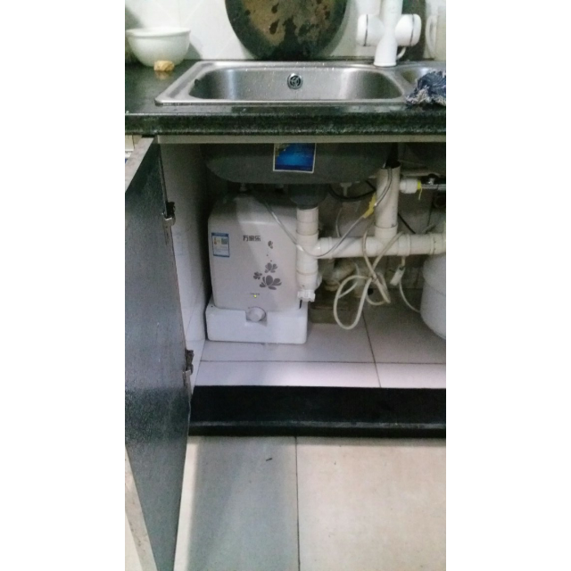> 万家乐电热水器小厨宝d6-s001b 6l 上出水商品评价 > 小厨宝试用了