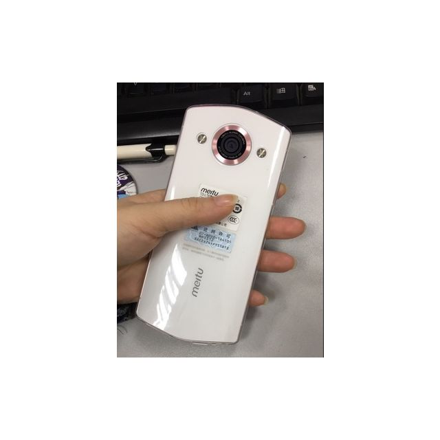 meitu/美图 美图m6s 自拍美颜全网通4g手机(4g 64g内存) 月光白 自拍