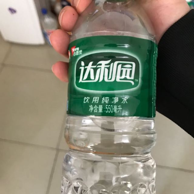 达利园岩层矿物质水(塑)550ml*24商品评价 符合这个价位的包装.