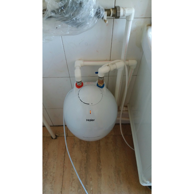 海尔电热水器es6.6u(w)厨宝 上出水 安全防电墙