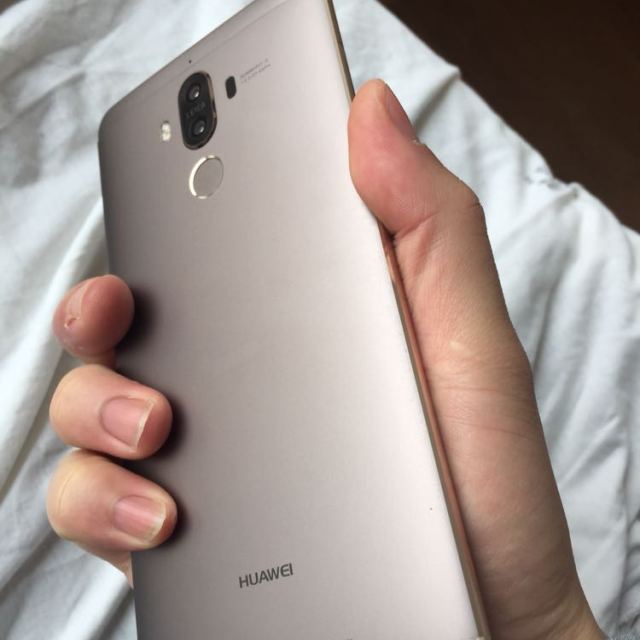 华为mate9(mha-al00)4gb 64gb 摩卡金商品评价 手机好用,用习惯了