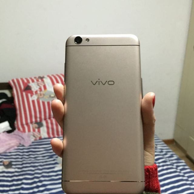 vivo y67高配版 4gb 64gb内存 全网通4g双卡双待手机 金色