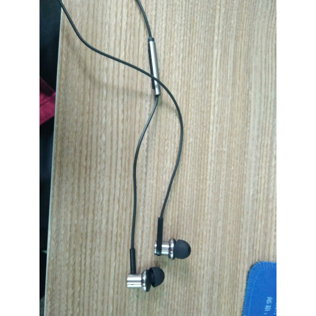 小米耳机四根线接线图_小米耳机5根线怎么接线_小米银色耳机线脏了