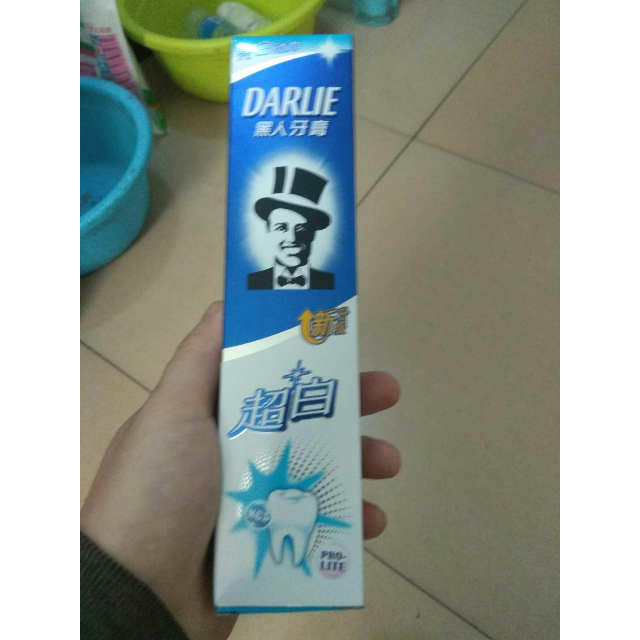 > 黑人(darlie)超白 牙膏 140g商品评价 > 不错,用着很好,比实.