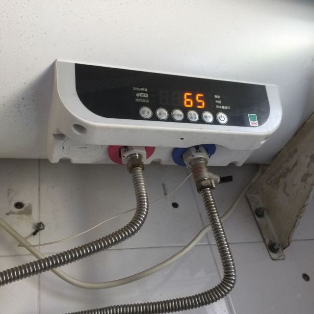 > 美的(midea)50升电热水器f50-21s1 加长防电墙 8年质保商品评价 >