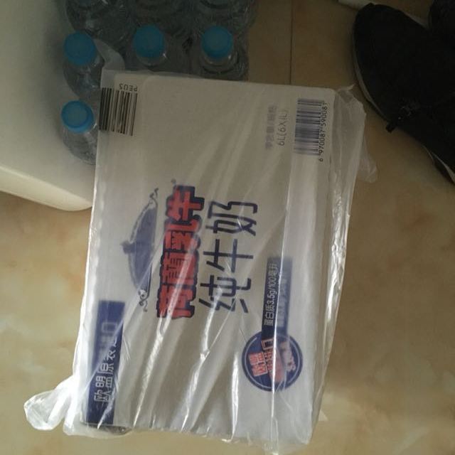 荷兰乳牛原装进口纯牛奶 1l*6盒新包装商品评价 > 一买就是两箱