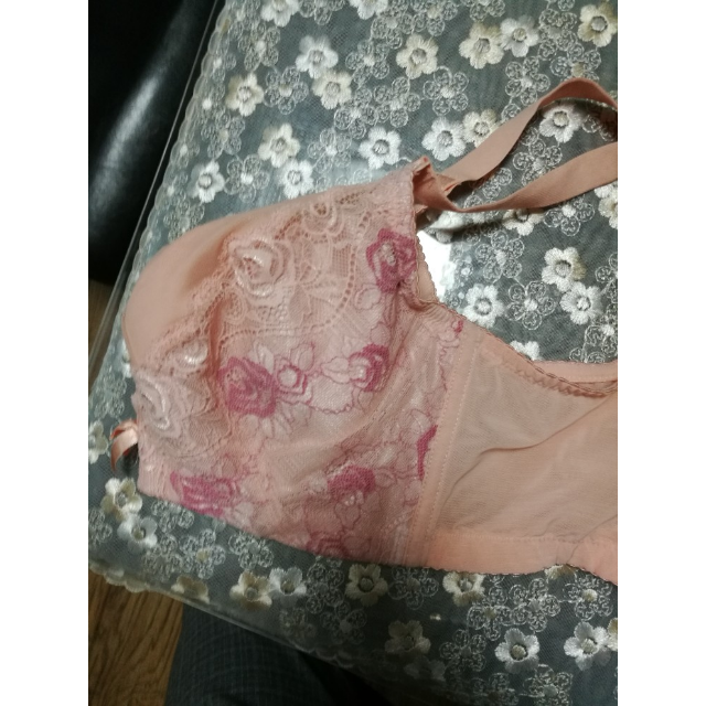 型蕾丝花边设计女文胸0e201 80d 香槟肤商品评价 > 老婆穿过才来说的