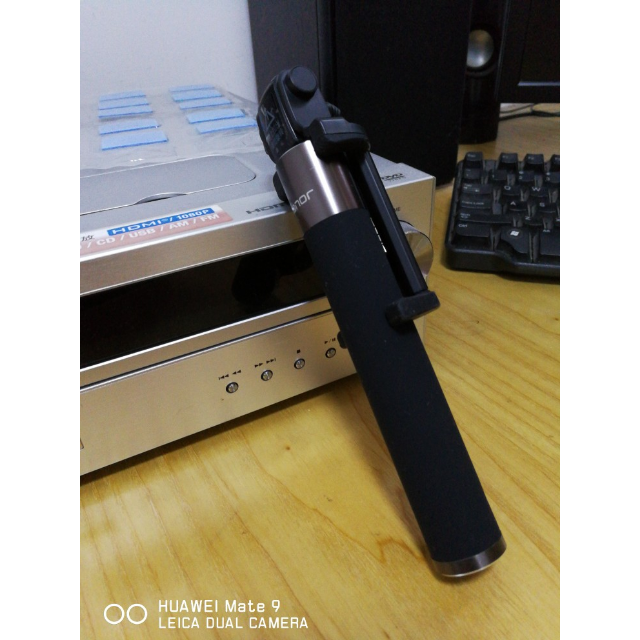 > 华为荣耀自拍杆af11 黑色商品评价 > 很不错,手感结实,操.