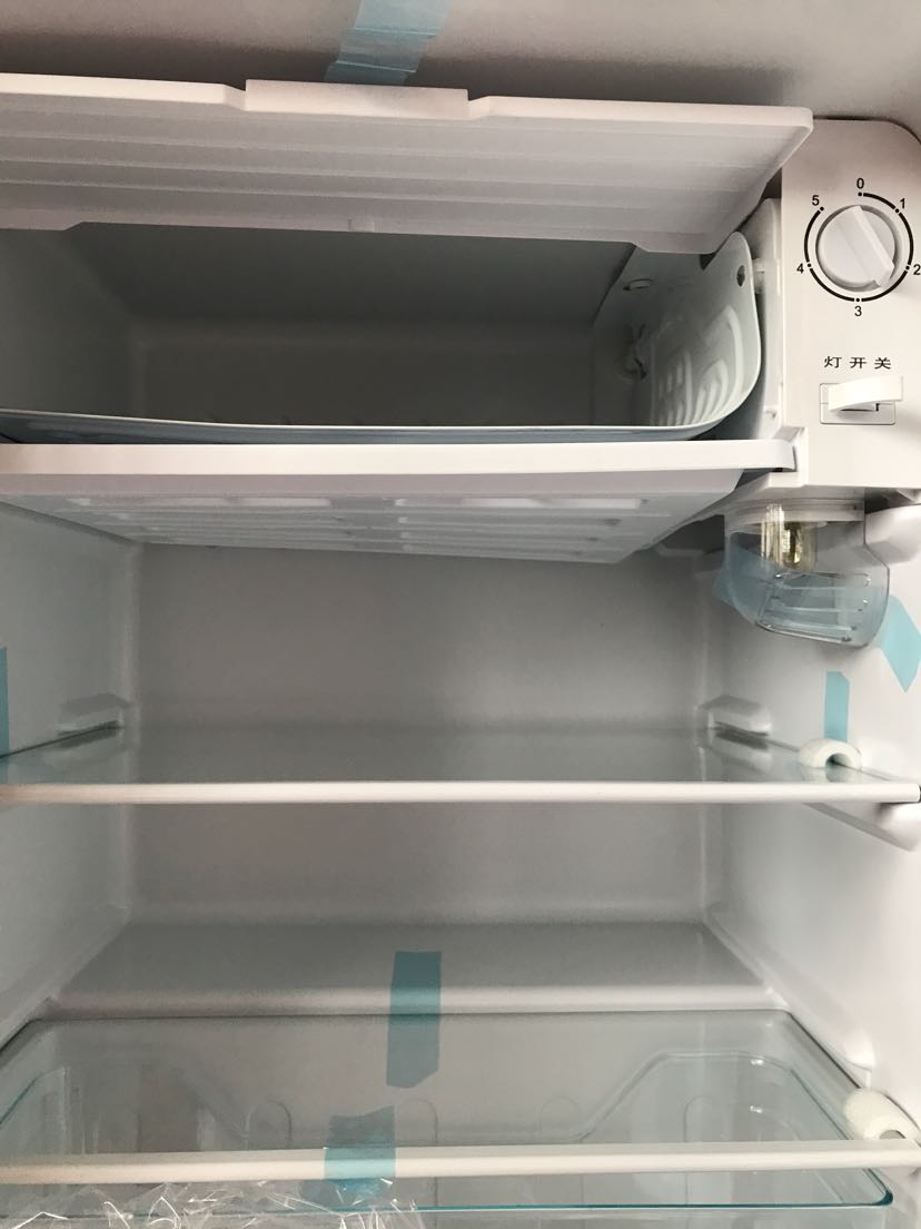 小冰箱家用冷冻单门评价  冰箱比想象中大,客服很有耐心 2018-07-06