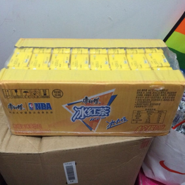> 康师傅 冰红茶柠檬味250ml*24包 整箱 柠檬茶饮料 聚餐家庭箱装商品