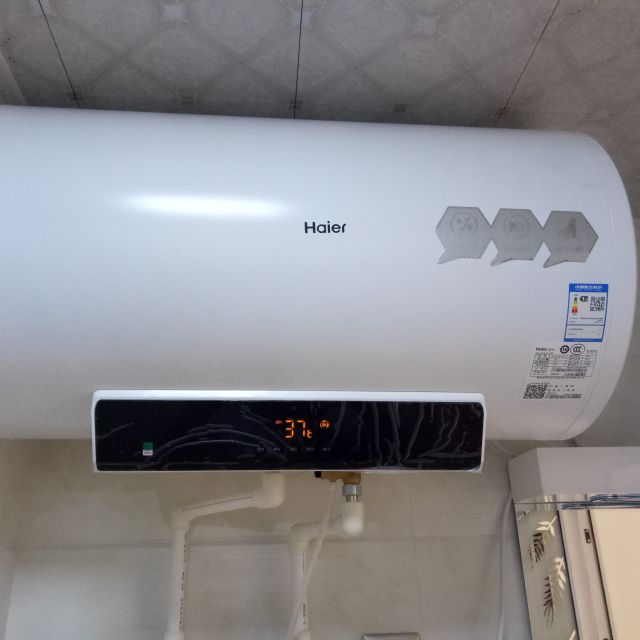 升变频速热型电热水器ec6002-dj 1级能效 3000w大功率高清大图|实物图