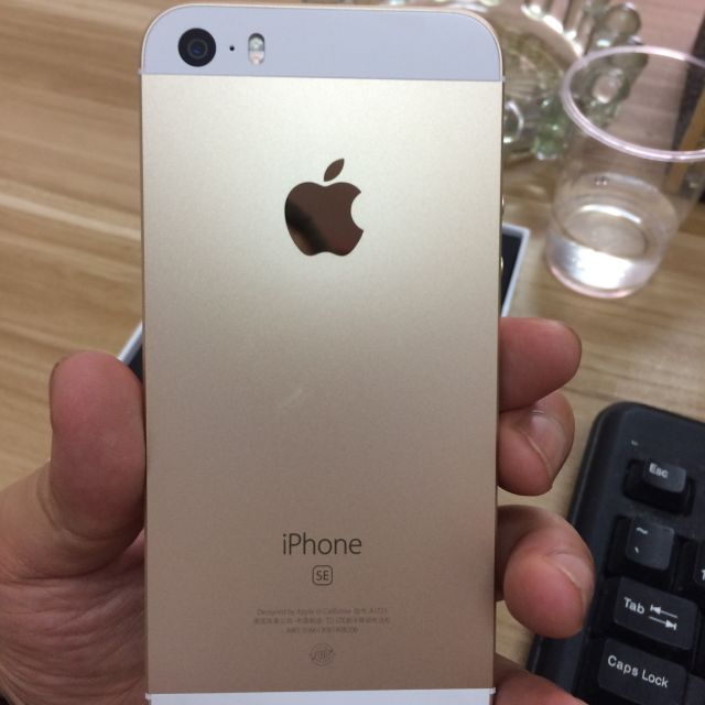 > 【二手99新】apple iphone se 金色 16g 全网通4g 苹果手机 国行