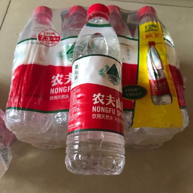 农夫山泉天然水550ml量贩装(12瓶/包)商品评价 夏季必备,价格实惠