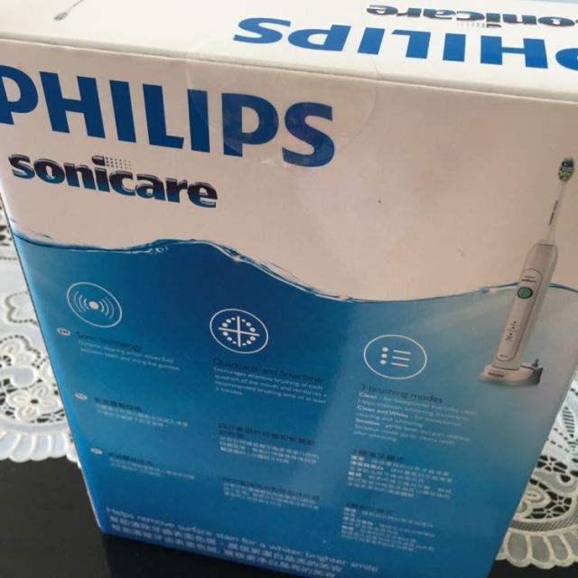 > 飞利浦(philips)电动牙刷hx6730成人充电式声波震动牙刷商品评价 >