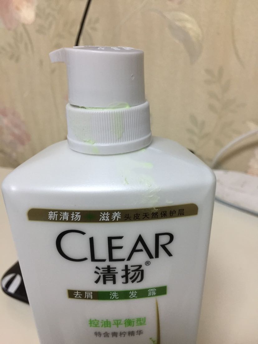 女士去屑洗发水