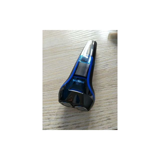 飞利浦(philips) 电动剃须刀 s100/02 进口刀头刮胡刀 充电式全身水洗