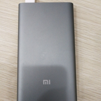 小米充电宝10000高配版_小米充电宝10000高配鼓包版_小米10000高配版怎么样