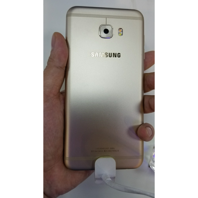 > 三星galaxy c7pro(c7010) 4 64g版 枫叶金 全网通 4g手机 双卡双待