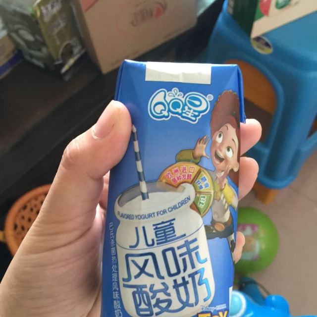 > 伊利qq星儿童风味酸奶205g*12商品评价 > 好喝又实惠.