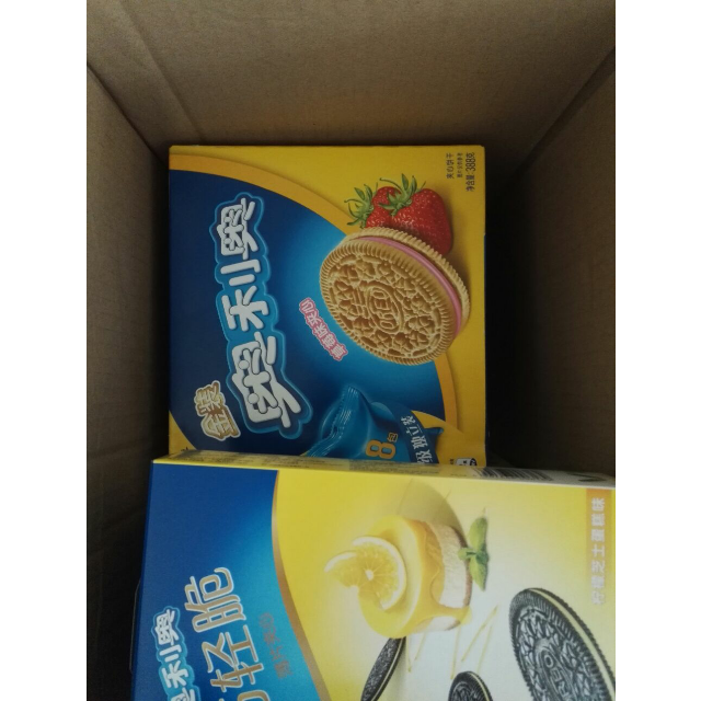 奥利奥金装草莓味夹心饼干388g商品评价 送货很快,价格便宜.