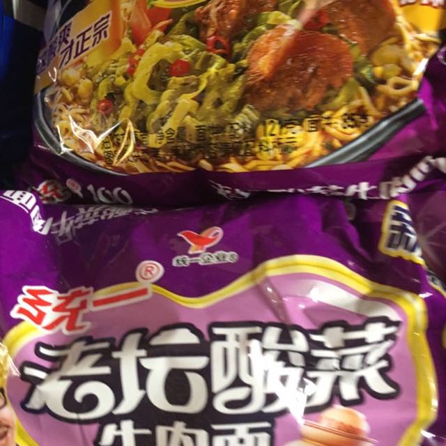 > 康师傅 老坛酸菜牛肉面 五连包商品评价 > 质量非常好,与卖家描.