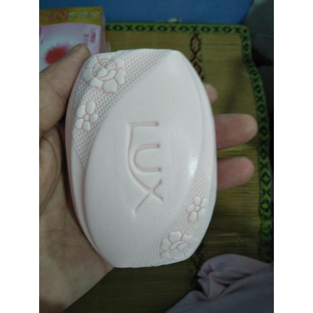 > lux/力士香皂 恒久嫩肤香皂115g*3块 白皙滢润香皂115g*2块商品评价