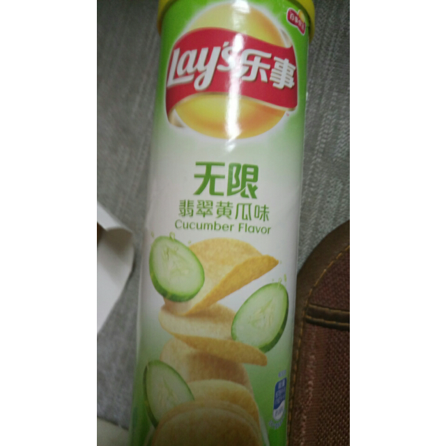 > 乐事 无限 翡翠黄瓜味薯片 104g/罐 零食下午茶商品评价 > 还不错