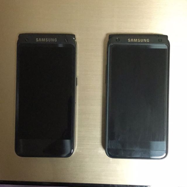 > 三星(samsung) w2017 翻盖4g手机 电信版 (4gb  64gb ) 尊崇黑