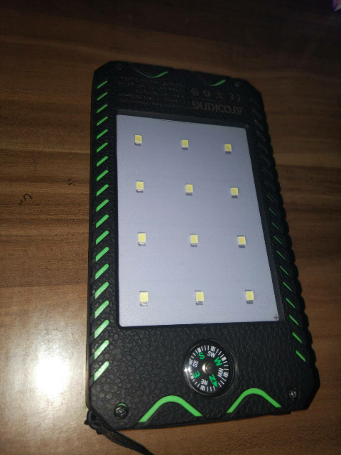 20000的充电宝能充几次_小米原装电池价格_小米20000充电时间