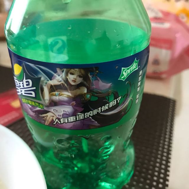 > 雪碧(sprite)柠檬味汽水 300ml*12(整箱)商品评价 > 挺好的,小瓶