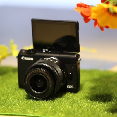 佳能EOS M100 微单套机(EF-M 15-45mm f\/3.5