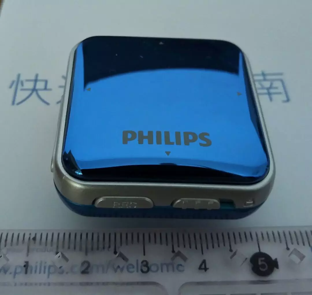 philips/飞利浦 sa2208 8g 便携mp3音乐播放器 运动型跑步夹子迷你