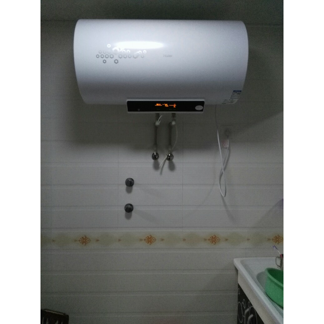 > 海尔(haier)电热水器es80h-n3商品评价 > 热水器用得挺好的,很.