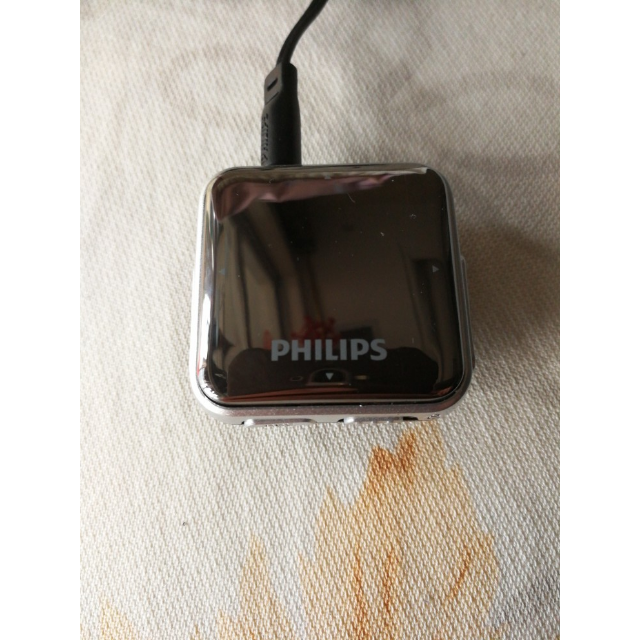 飞利浦(philips)sa2208 黑色 飞声音效8g 专业发烧无损迷你运动跑步