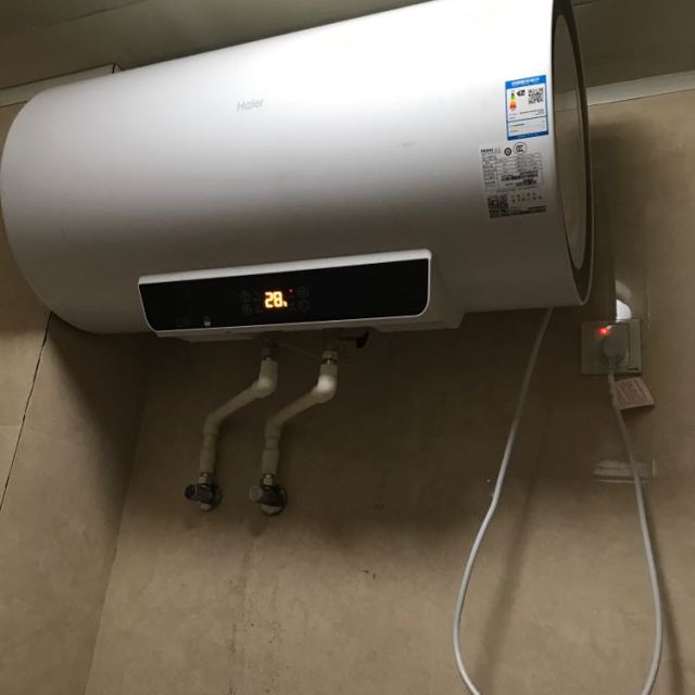 > 海尔(haier)60升遥控式电热水器ec6001-gc 健康抑菌 2000w功率商品