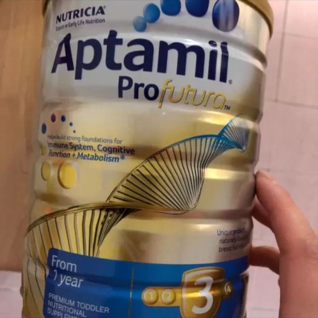 aptamil 澳洲爱他美 白金版配方婴幼儿配方奶粉 3段(12-24月)900g/罐