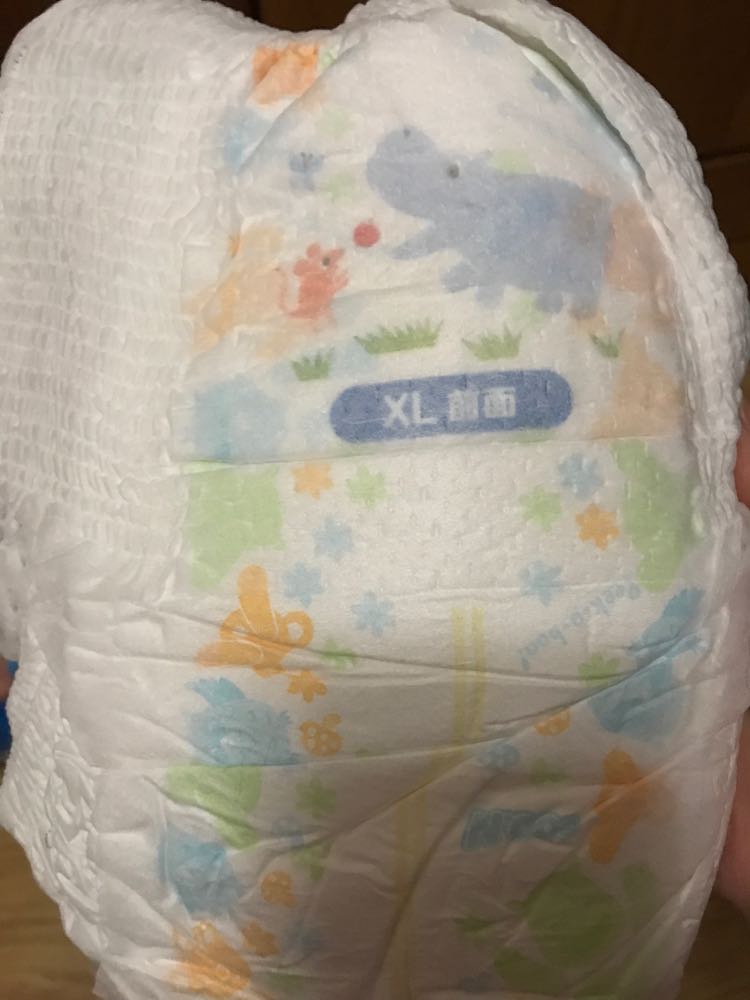 2018-01-28 不错的尿不湿,不厚不薄,四季可用,不过敏,儿子出生用到