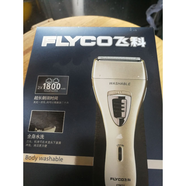 > 飞科(flyco) 电动剃须刀 fs621 全身水洗 往复式电动刮胡刀商品评价