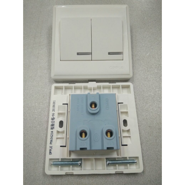 欧普照明(opple) opple 86型电工面板墙壁开关插座防漏电安全二开单控