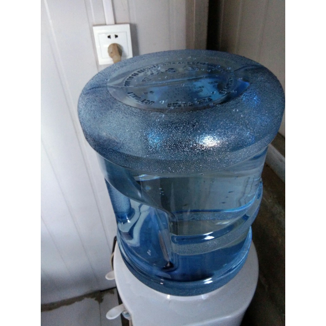 纳丽雅(naliya)纯净水桶家用手提纯净水桶饮水机桶加厚饮用水桶 11.3l