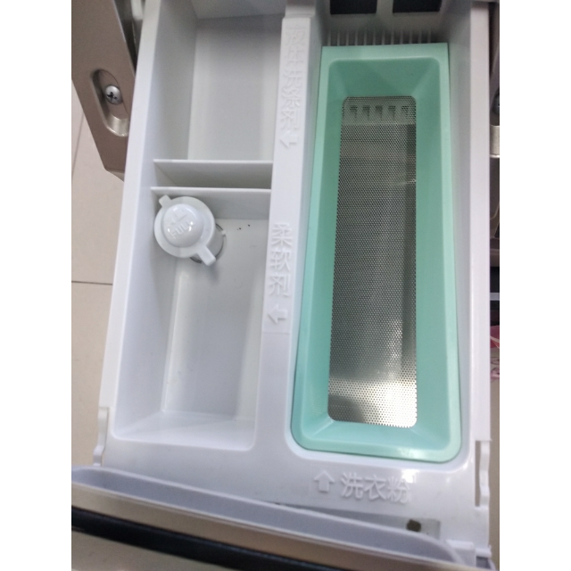 > 三洋(sanyo) dg-f90322bhg 9公斤 下排水 变频洗烘一体 滚筒洗衣机