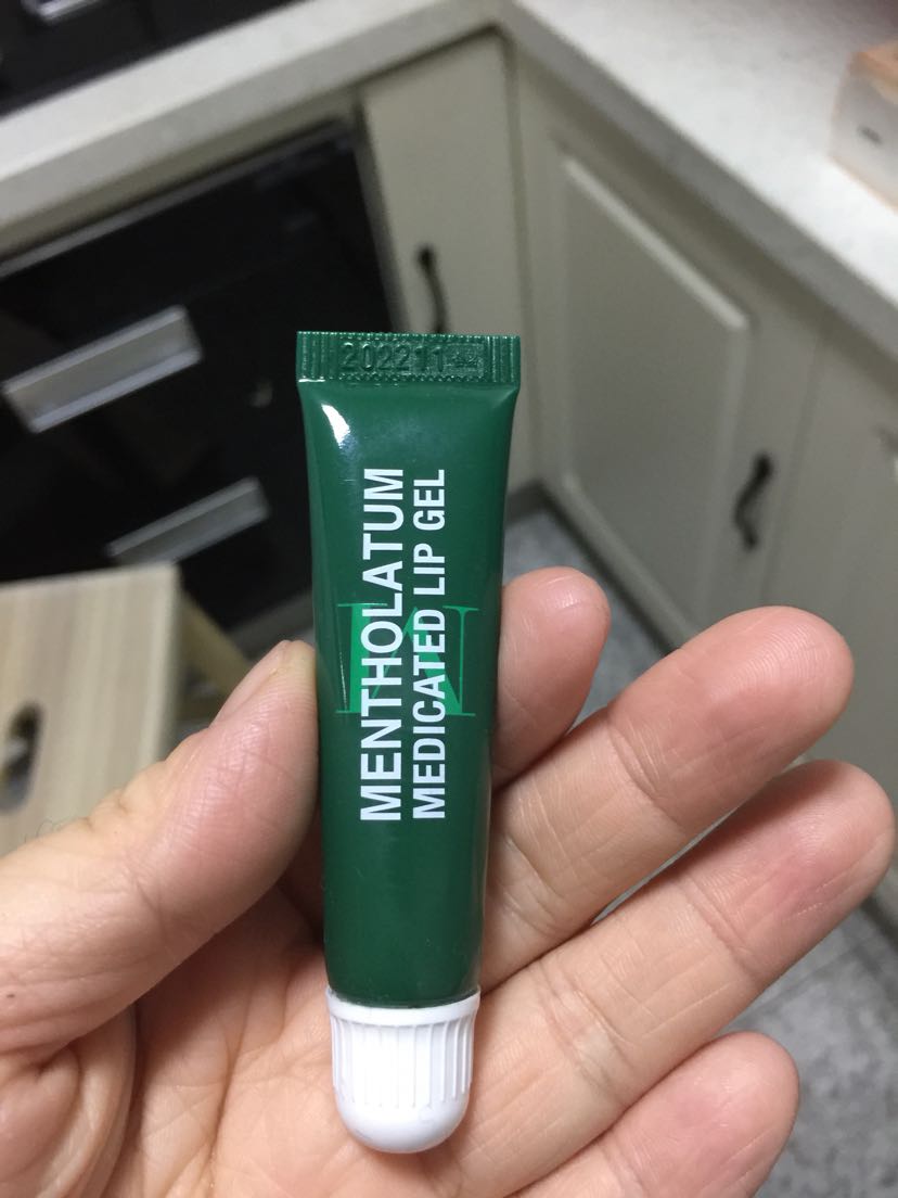 曼秀雷敦(mentholatum)薄荷润唇啫喱(8g) 薄荷唇膏(3.5g) spf15晒单图