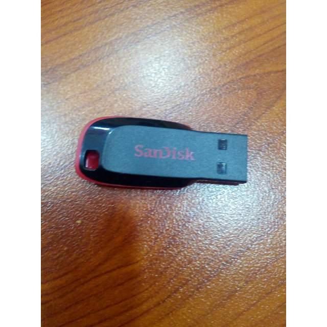 闪迪sandisk32gbu盘酷刃cz50usb20黑色sdcz50032z35