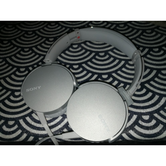 sony/索尼 mdr-xb550ap 头戴式耳机 重低音耳机 索尼耳机 有线带麦